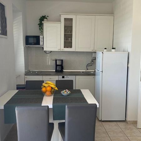 Apartamento Kuca Za Odmor Denona Borovići Exterior foto