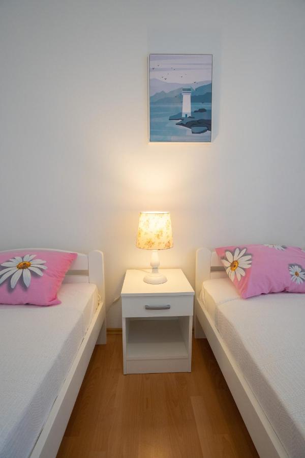 Apartamento Kuca Za Odmor Denona Borovići Exterior foto