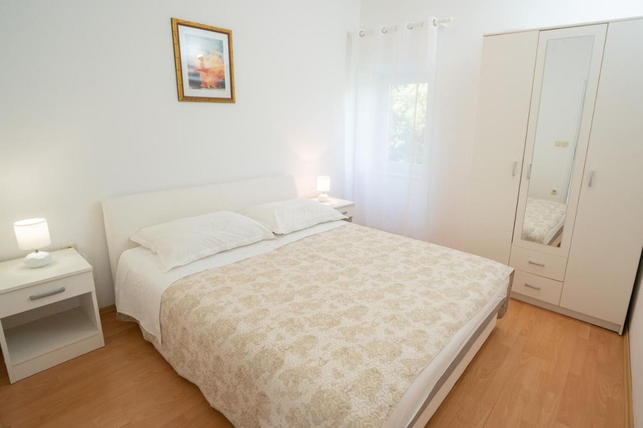 Apartamento Kuca Za Odmor Denona Borovići Exterior foto