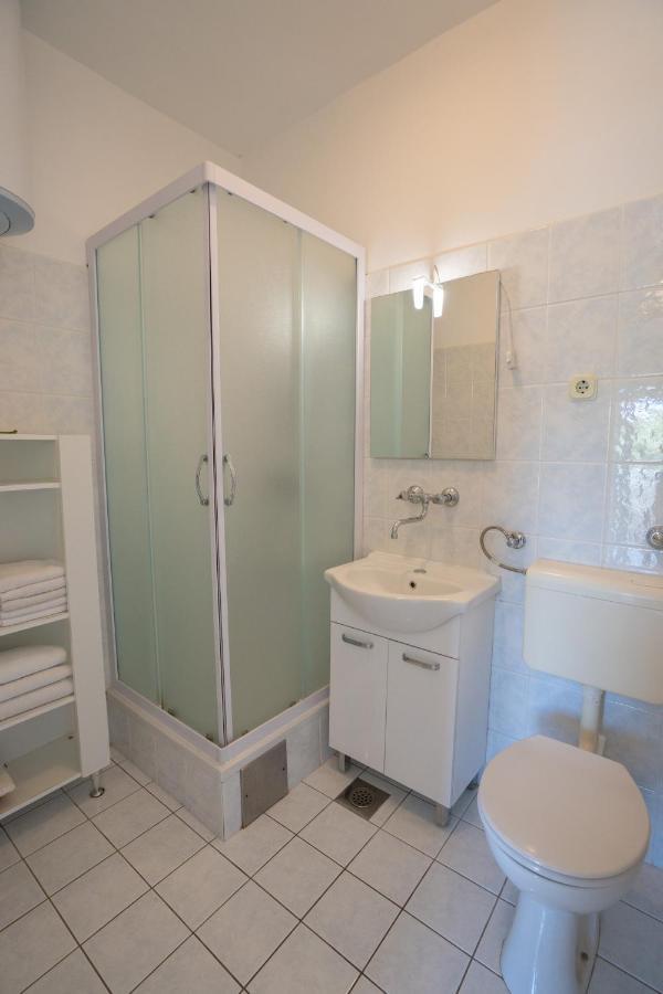 Apartamento Kuca Za Odmor Denona Borovići Exterior foto